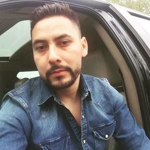 Meet your Posher, Daniel